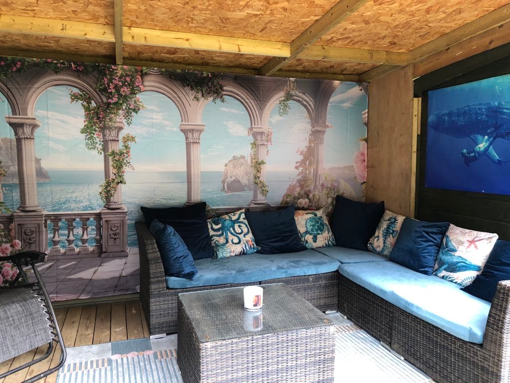 Covering Up Damage: How Fence Wallpaper Can Hide Cracks and Imperfections